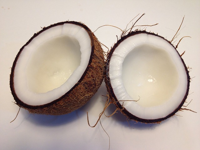 půlky kokosu